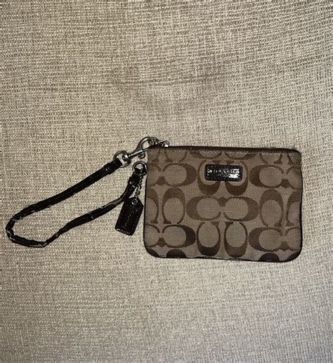 discontinued coach wallets